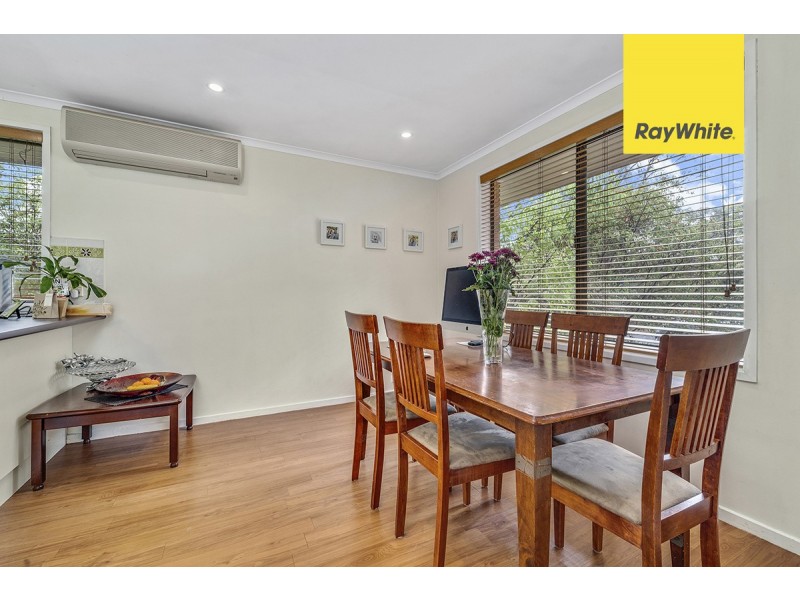 6 Birnie Place, Charnwood ACT 2615