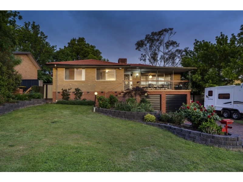 4 Dobinson Place, Flynn ACT 2615