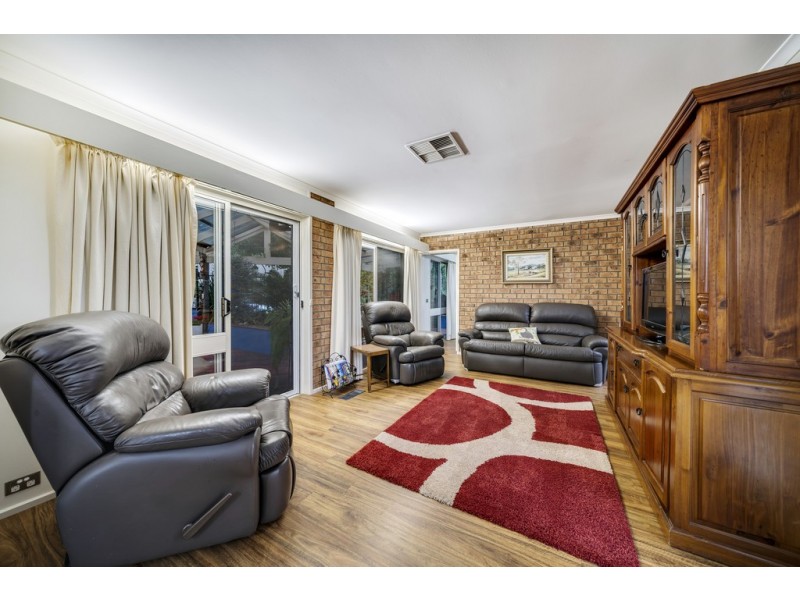 4 Dobinson Place, Flynn ACT 2615