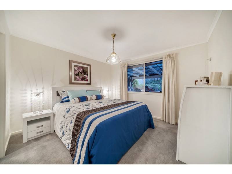 4 Dobinson Place, Flynn ACT 2615