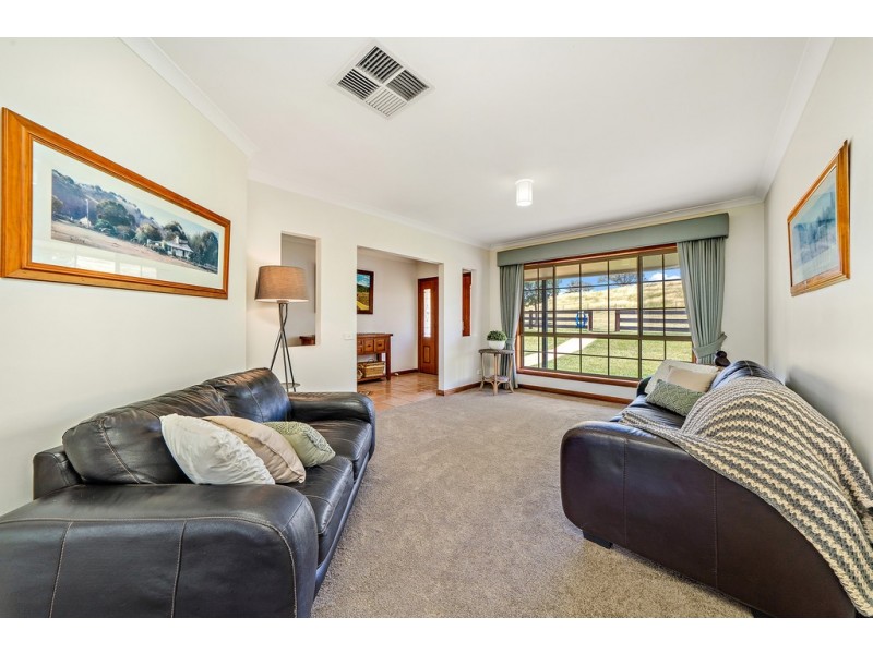 469 Kaveneys Rd, Jeir NSW 2582