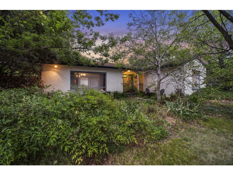 2 Coolac Place, Braddon ACT 2612