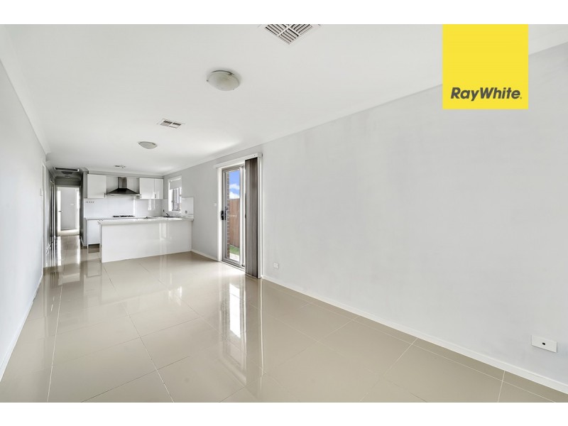 4 Rockwood Street, Casey ACT 2913