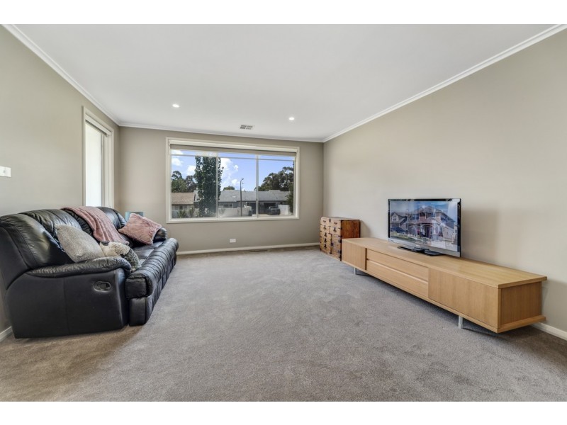 25 Broadsmith Street, Scullin ACT 2614