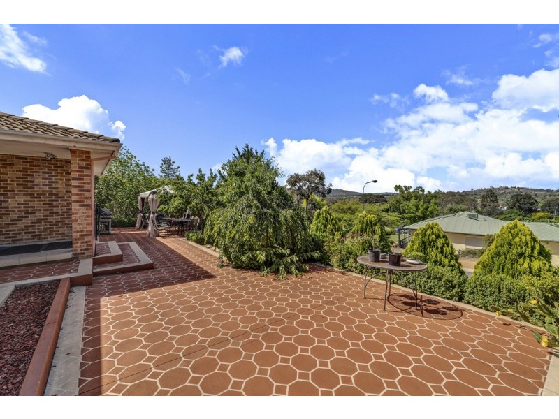 2 Carpenter Close, Calwell ACT 2905