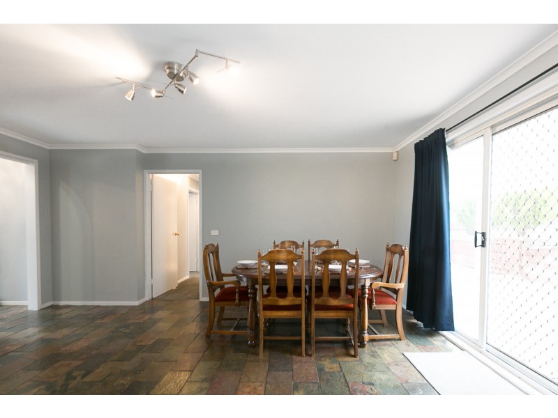 2 Carpenter Close, Calwell ACT 2905