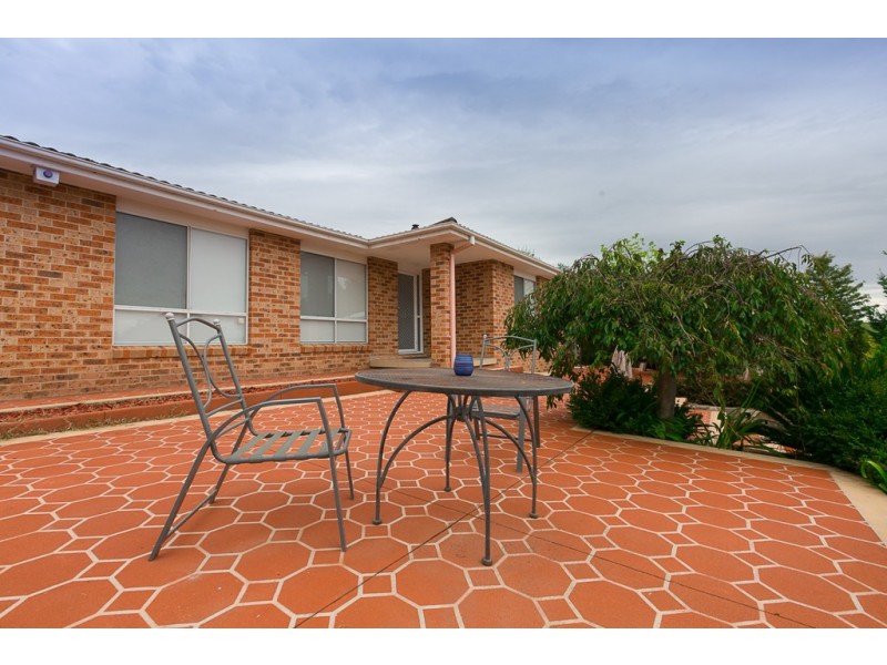 2 Carpenter Close, Calwell ACT 2905
