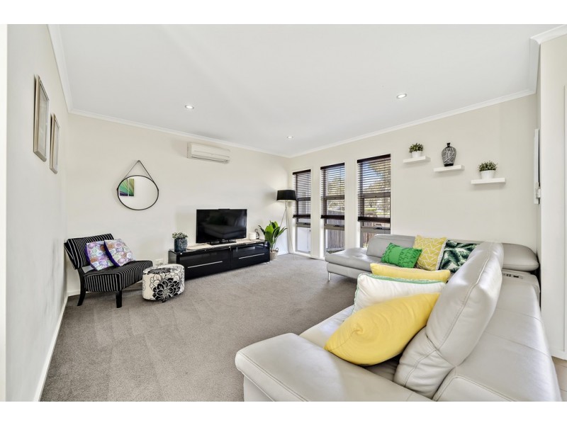 6 Fennessy Way, Forde ACT 2914