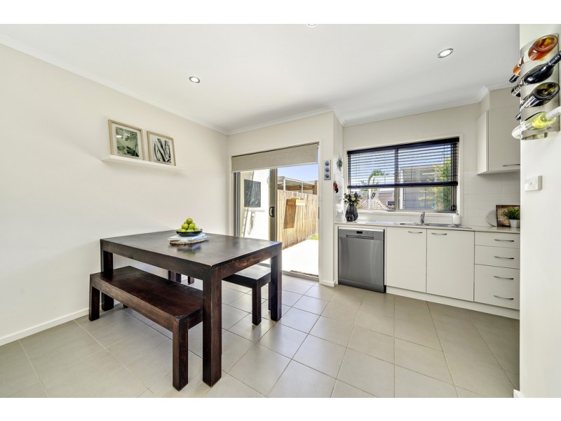 6 Fennessy Way, Forde ACT 2914