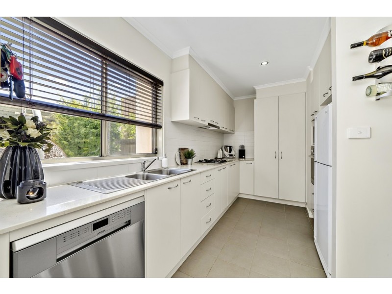 6 Fennessy Way, Forde ACT 2914