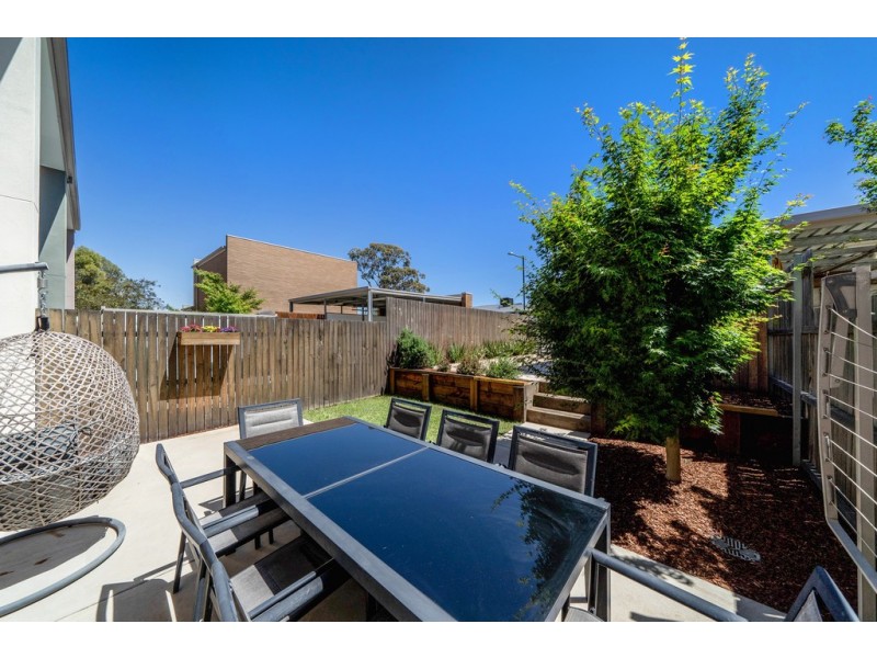 6 Fennessy Way, Forde ACT 2914