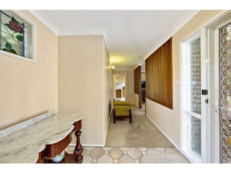 16 Jeffcott Place, Latham ACT 2615