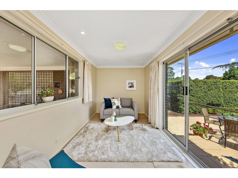 16 Jeffcott Place, Latham ACT 2615