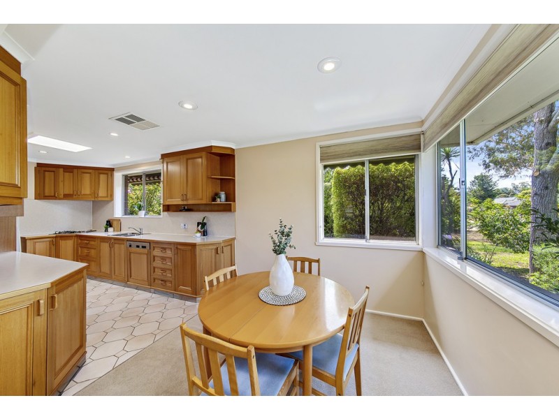 16 Jeffcott Place, Latham ACT 2615