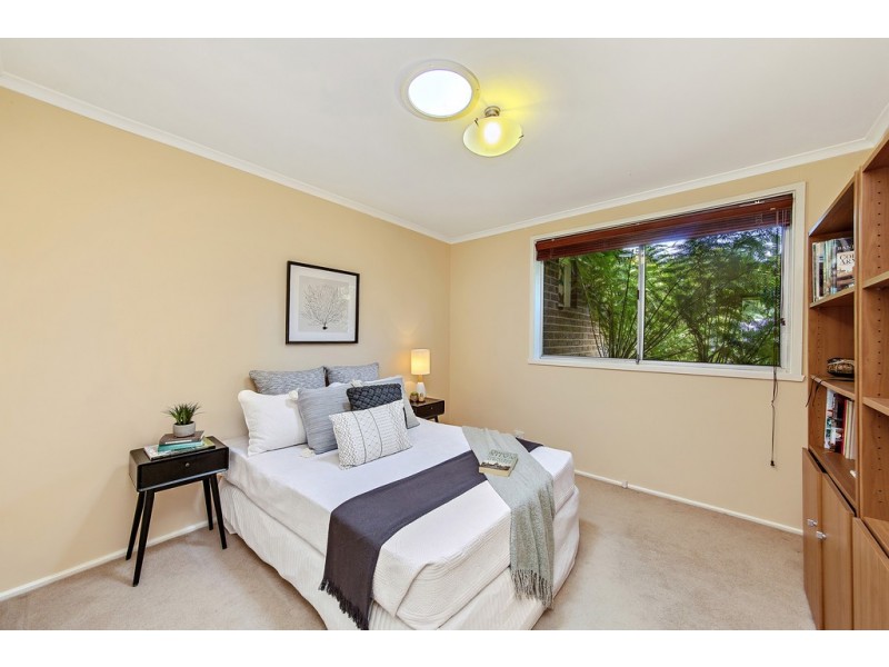 16 Jeffcott Place, Latham ACT 2615