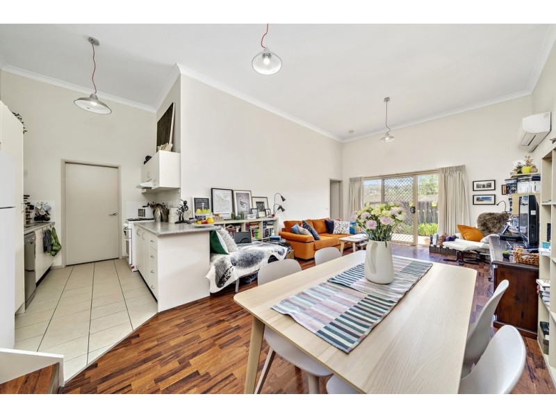 6/6 Doeberl Place, Karabar NSW 2620