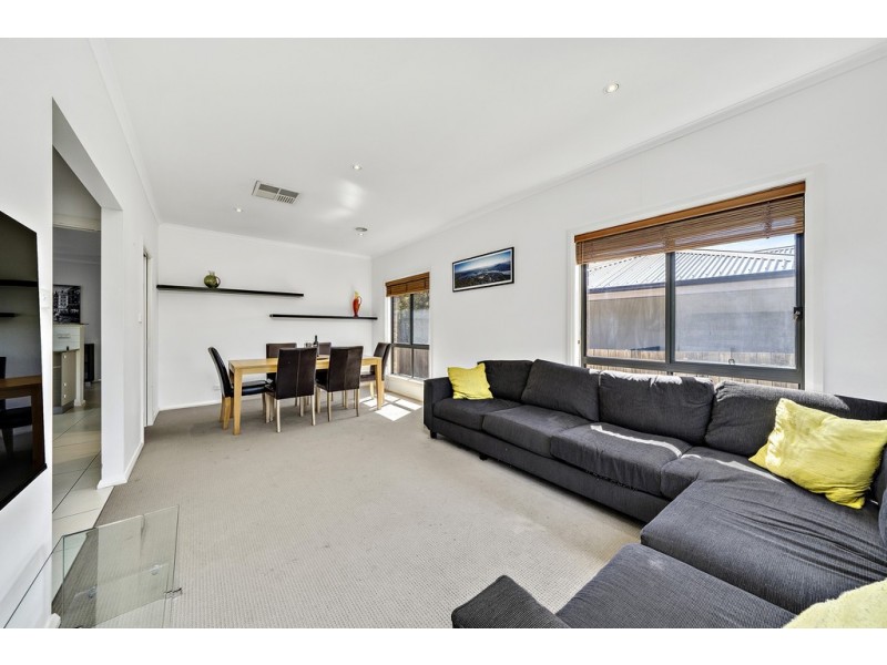 1/12 Redwater Place, Amaroo ACT 2914
