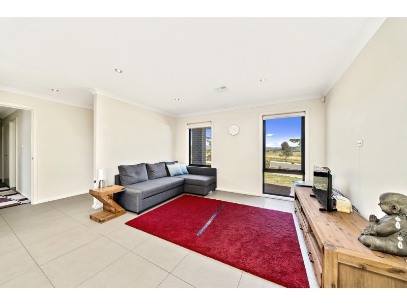 66 Refshauge Crescent, Macgregor ACT 2615