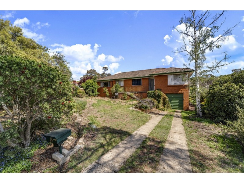 8 Erskine Street, Macquarie ACT 2614
