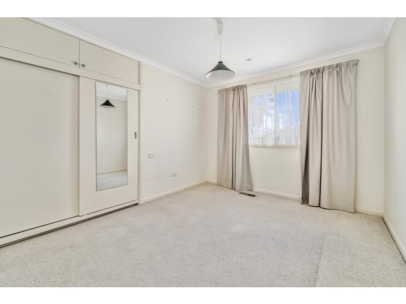 8 Erskine Street, Macquarie ACT 2614