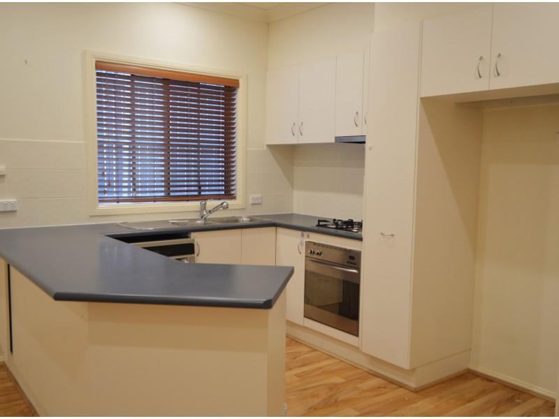 8 Lind Close, Fraser ACT 2615