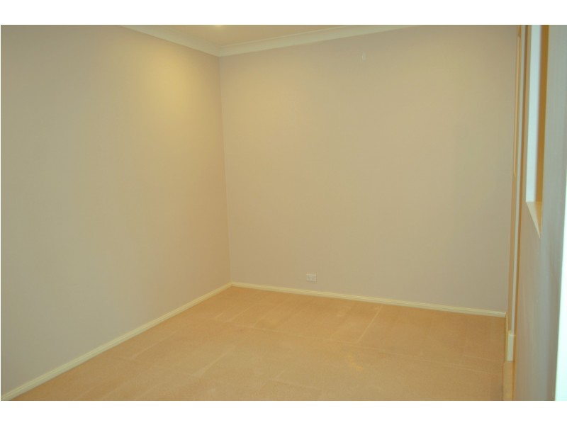 8 Lind Close, Fraser ACT 2615