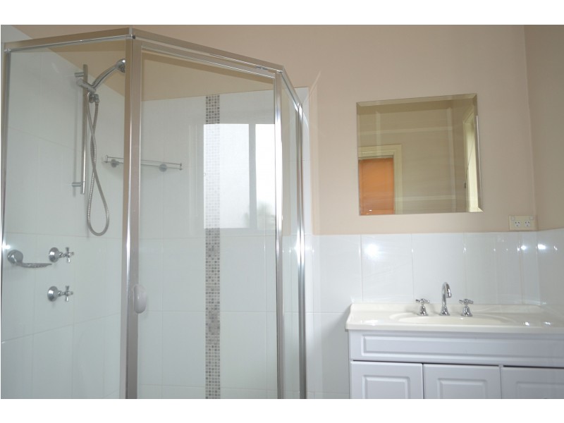 8 Lind Close, Fraser ACT 2615