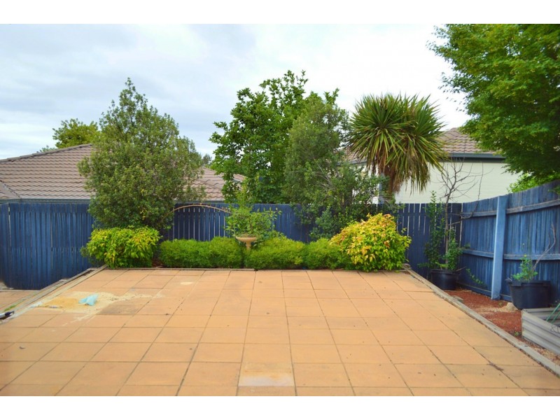 8 Lind Close, Fraser ACT 2615