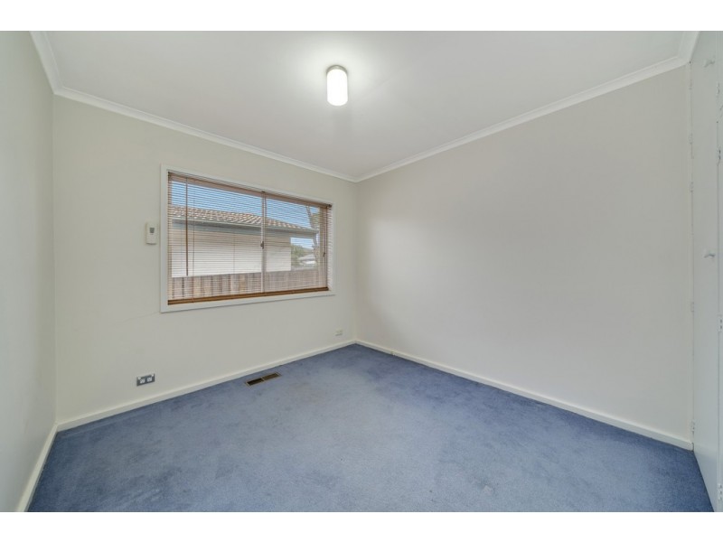 31 Armstrong Street, Holt ACT 2615