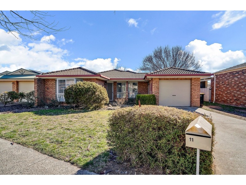 11 Lance Hill Avenue, Dunlop ACT 2615