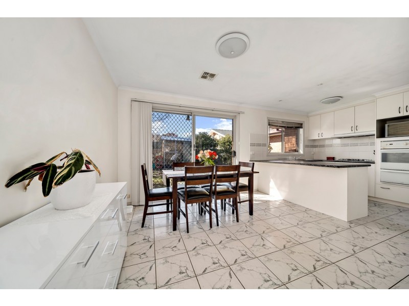 11 Lance Hill Avenue, Dunlop ACT 2615