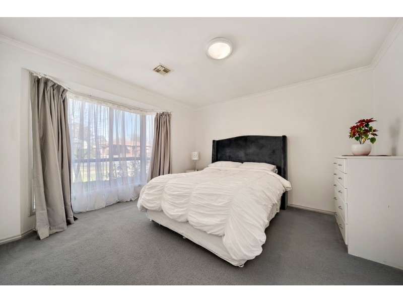 11 Lance Hill Avenue, Dunlop ACT 2615
