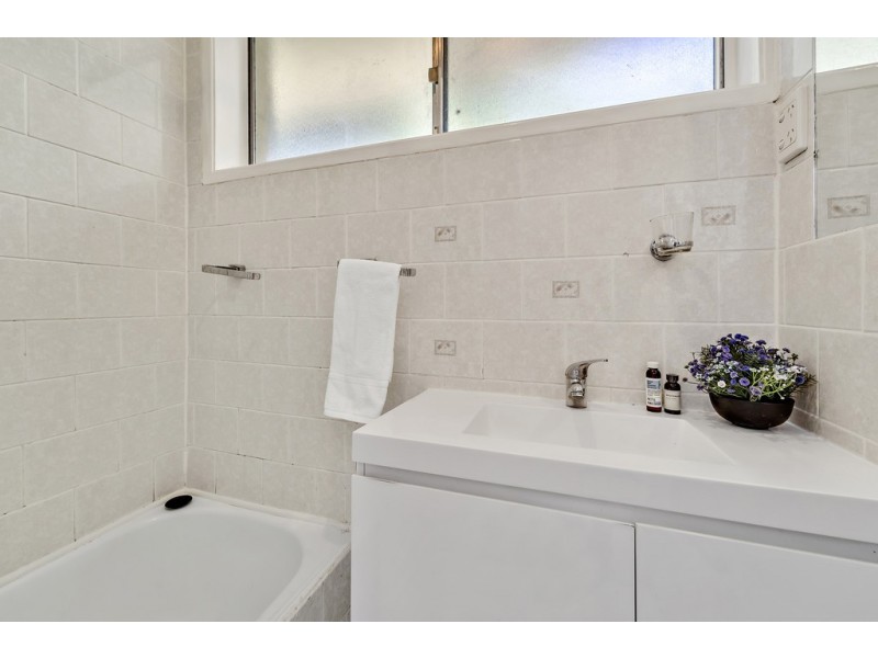 35 Elizabeth Crescent, Macquarie ACT 2614