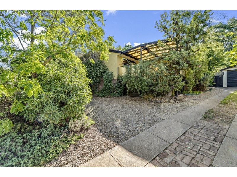 35 Elizabeth Crescent, Macquarie ACT 2614