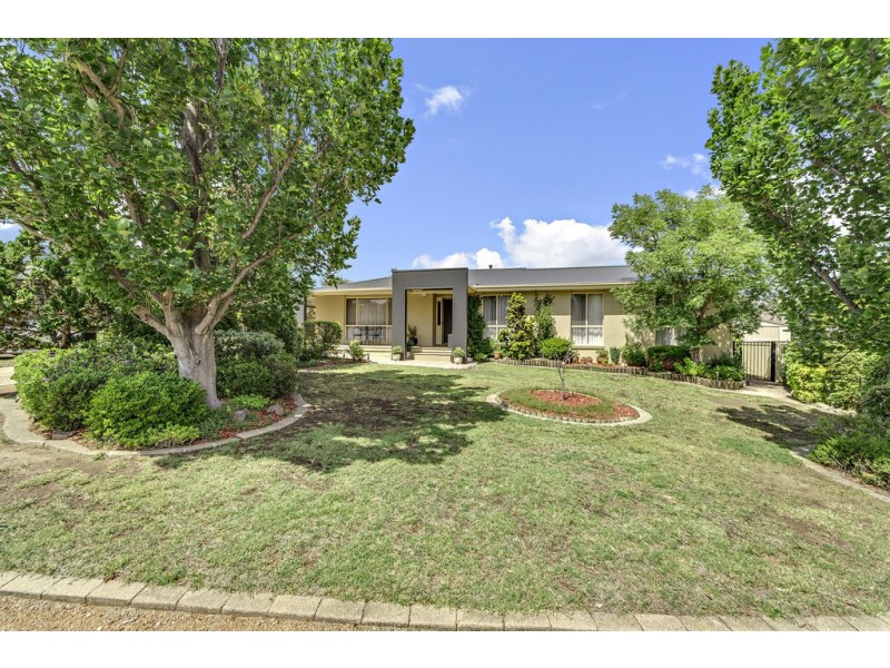 9 Stobie Place, Monash ACT 2904
