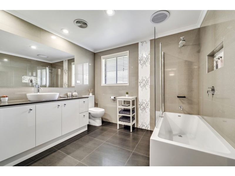 9 Stobie Place, Monash ACT 2904