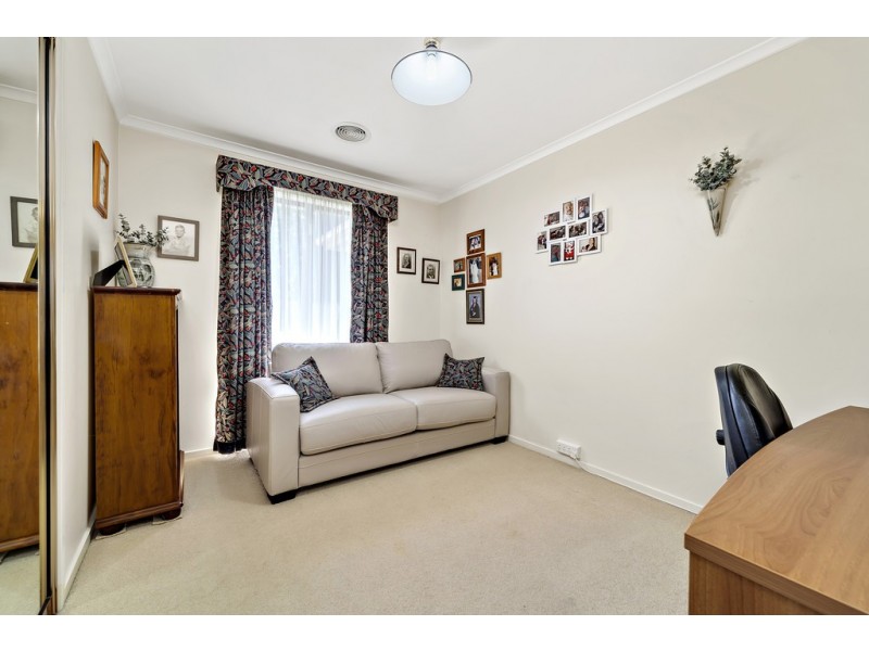 9 Stobie Place, Monash ACT 2904