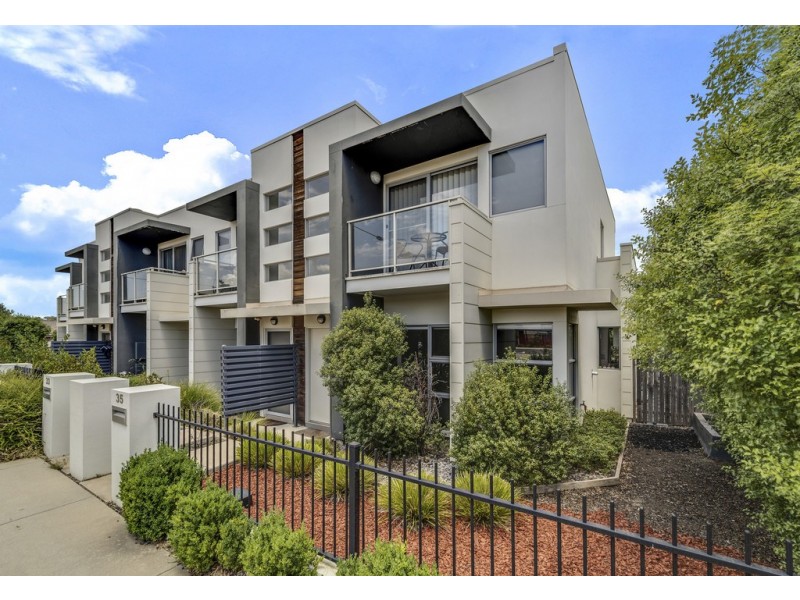 35 William Cooper Avenue, Bonner ACT 2914