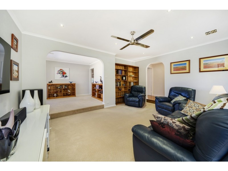 38 Freda Gibson Circuit, Theodore ACT 2905