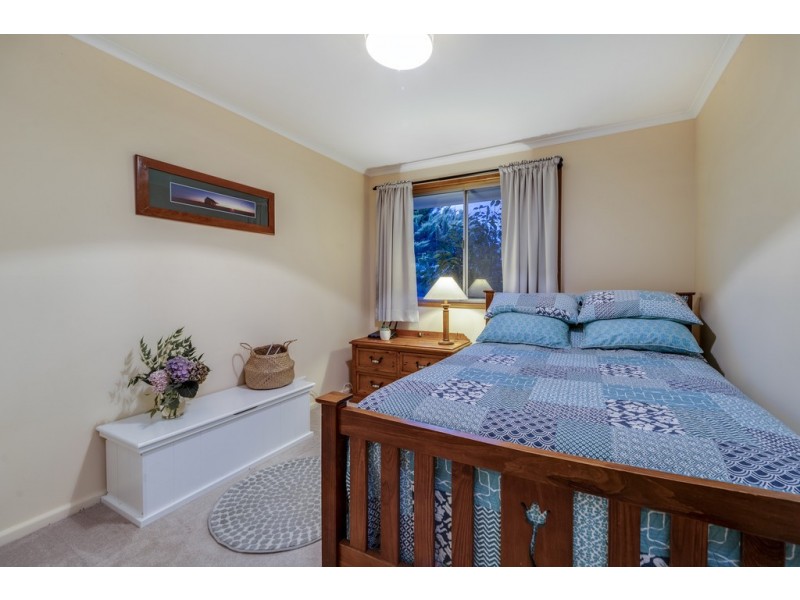 14 Powers Place, Latham ACT 2615