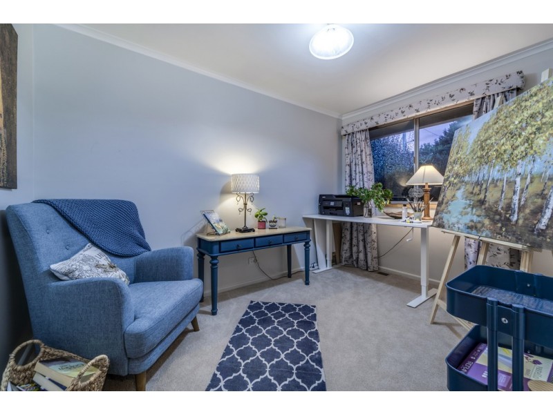 14 Powers Place, Latham ACT 2615