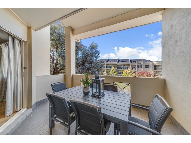 73/8 Dominion Circuit, Forrest ACT 2603