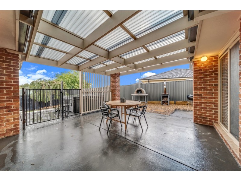 32 Wittunga Crescent, Banks ACT 2906