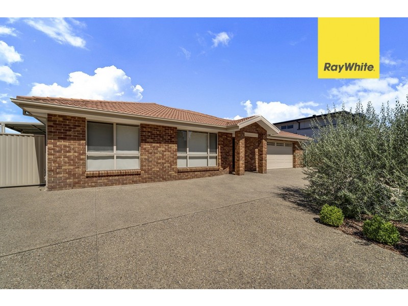 13 William Webb Drive, Mckellar ACT 2617