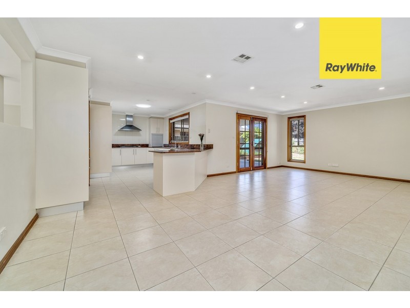 13 William Webb Drive, Mckellar ACT 2617