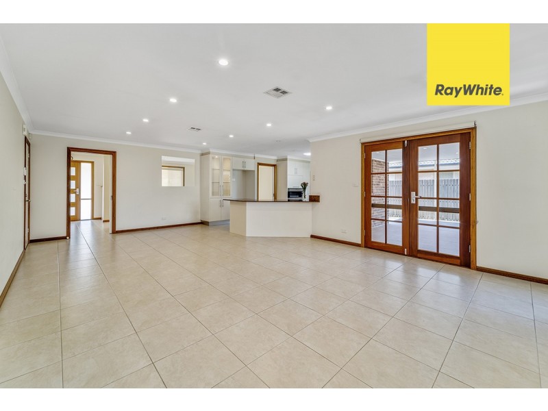 13 William Webb Drive, Mckellar ACT 2617