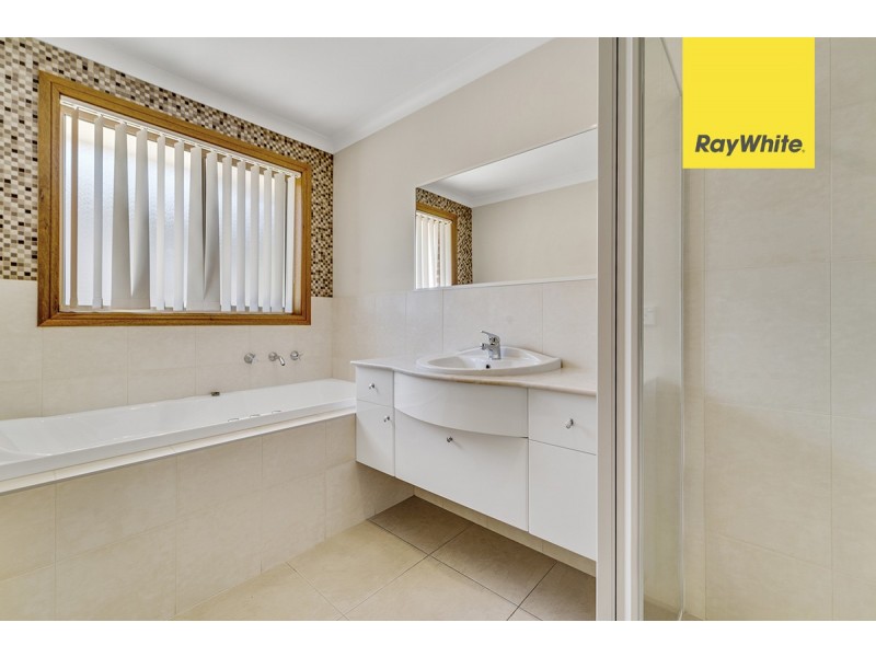 13 William Webb Drive, Mckellar ACT 2617
