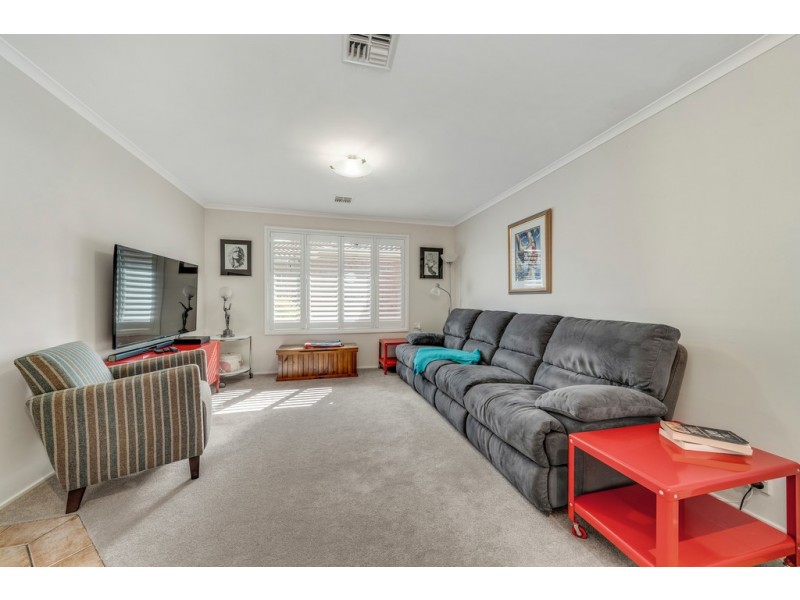 68 James Smith Circuit, Conder ACT 2906