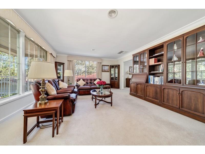 33 Barada Crescent, Aranda ACT 2614