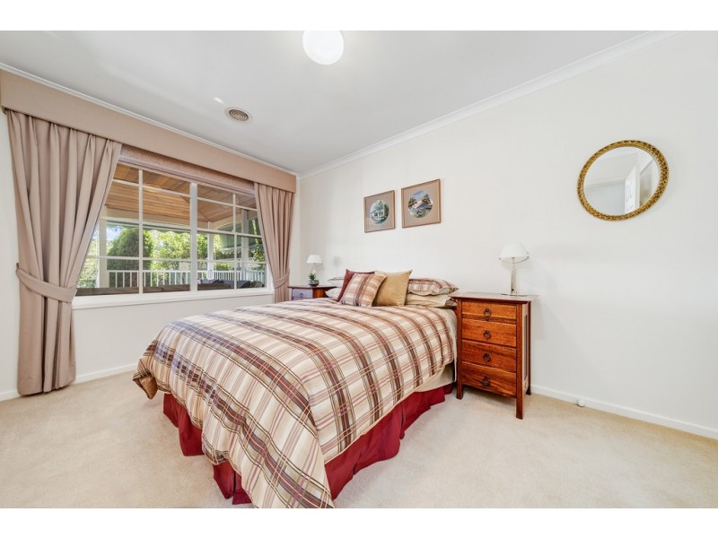 33 Barada Crescent, Aranda ACT 2614